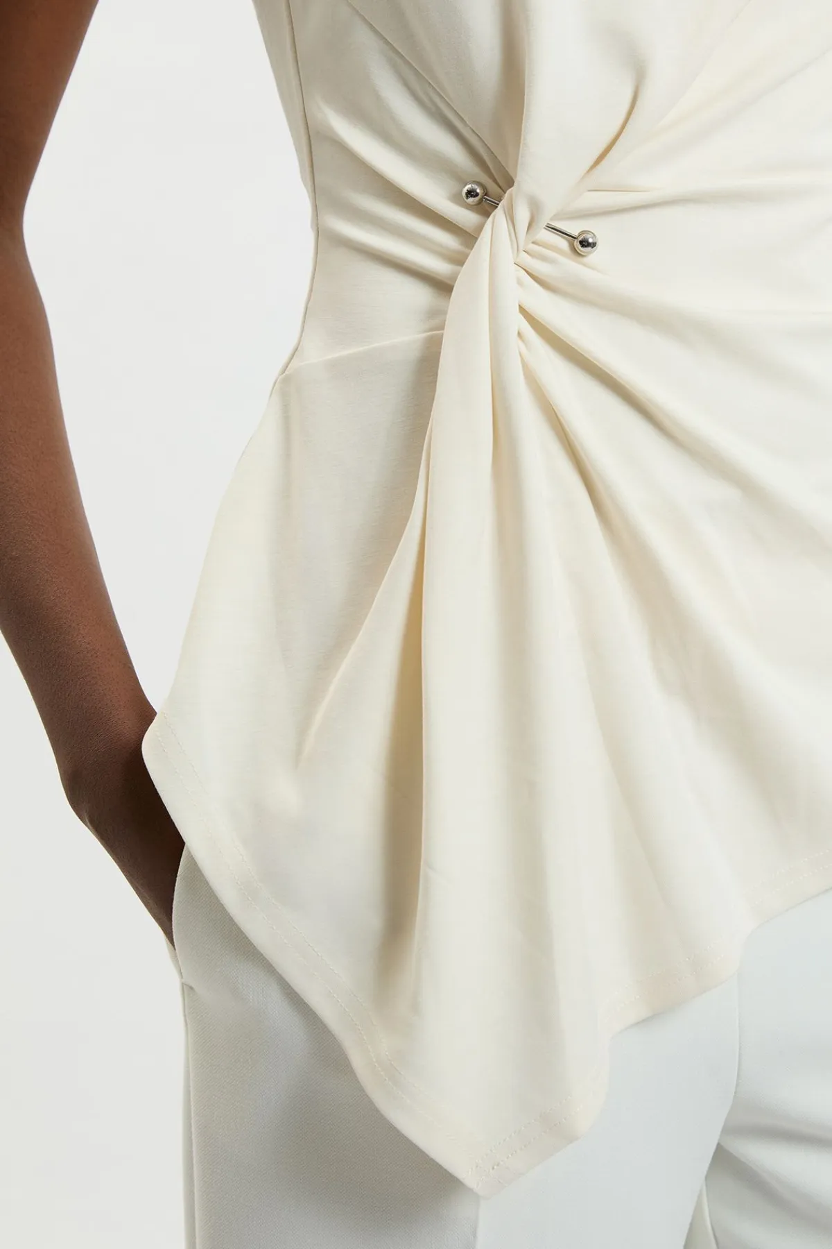 KarenMillen Haut En Jersey De Viscose Avec Détail De Fermoir Métallique Et Ourlet Asymétrique<Femme Tops D’Automne|Tops