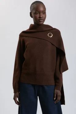 Haut En Maille À Cape Avec Détail Broche