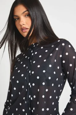 boohoo Haut en maille à imprimé à pois avec boutons traversants<Femme Pois|Tops