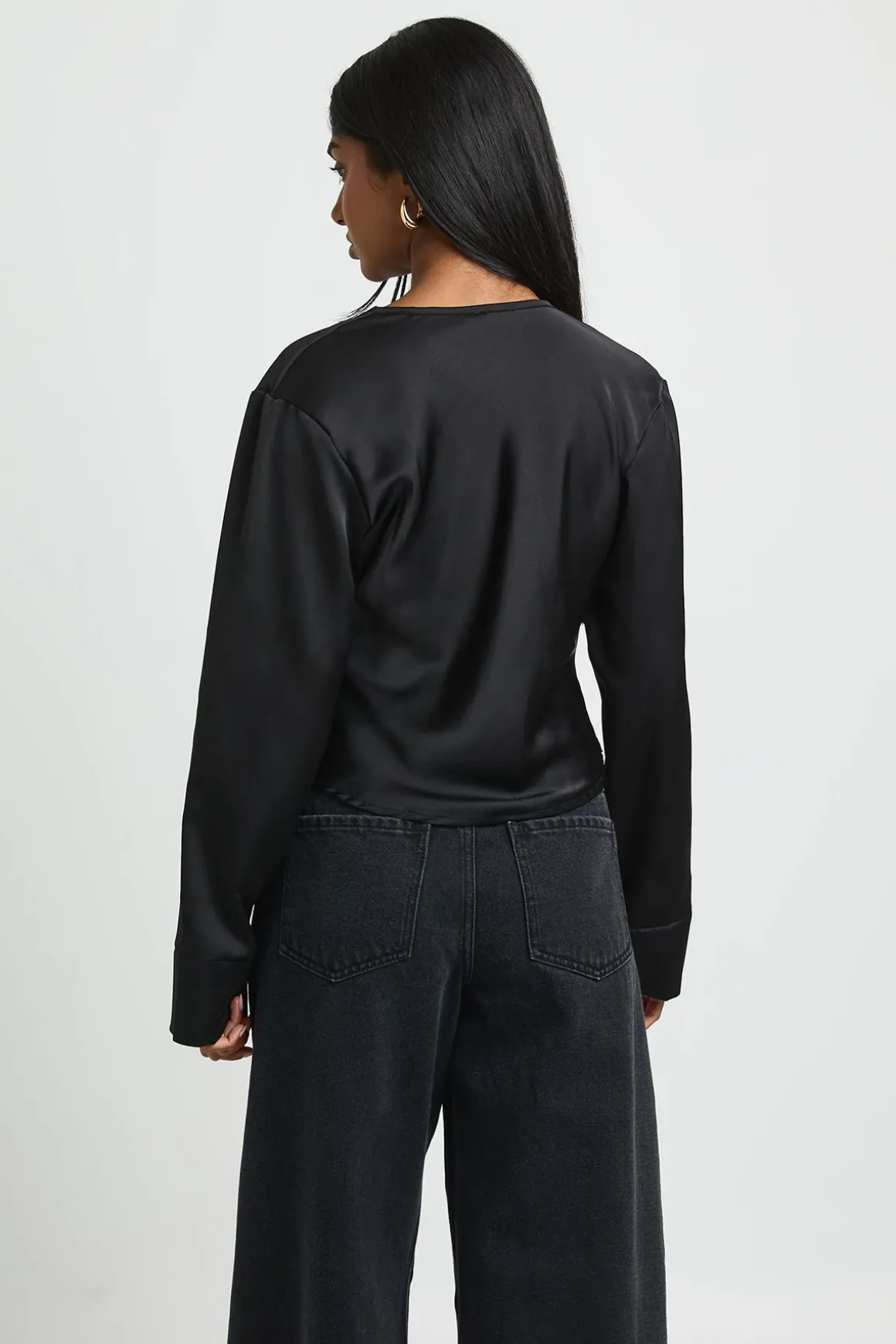 Haut En Satin À Col Bénitier Avec Détail De Nœud