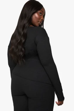 Haut grande taille asymétrique à effet froissé et manches longues