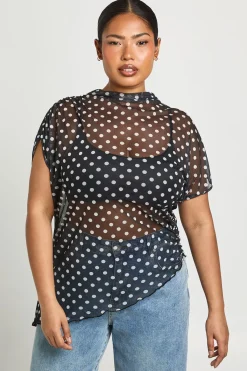 boohoo Haut Grande Taille Asymétrique En Mesh À Pois Avec Col Montant Et Fronces Latérales<Femme Pois|Tops
