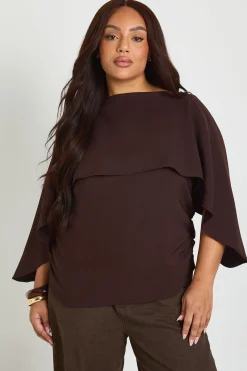 Haut Grande Taille Avec Superposition Cape