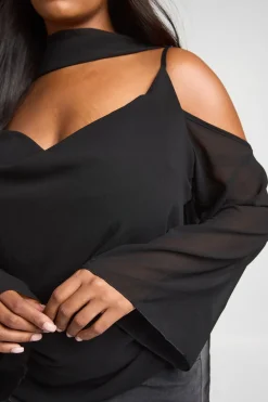 boohoo Haut Grande Taille Col Bénitier Transparent Avec Détail Foulard<Femme Tops