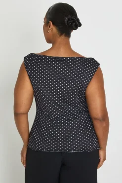 Haut Grande Taille À Encolure Bardot Et Pois