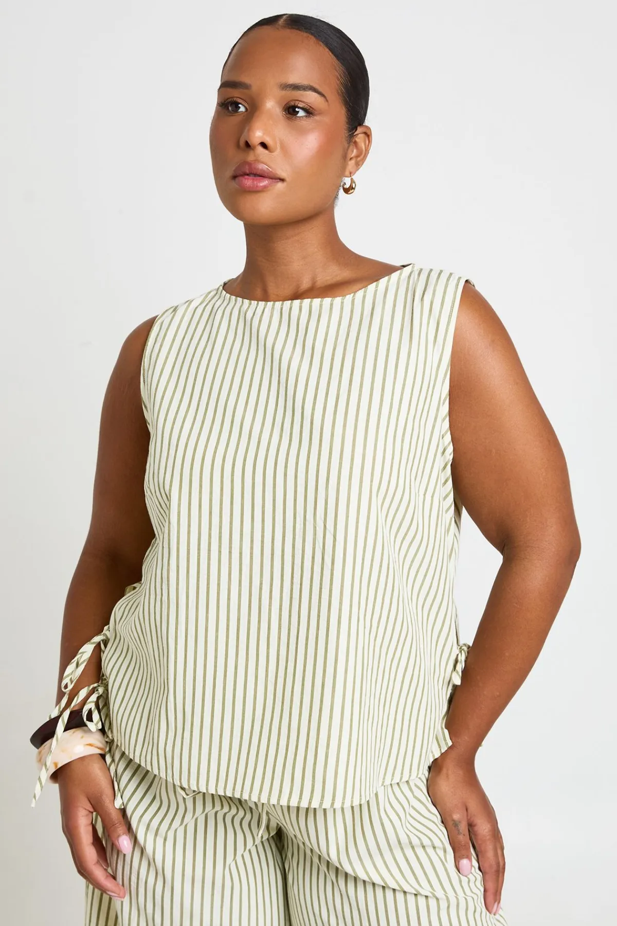 boohoo Haut Grande Taille À Encolure Carrée Et Rayures Avec Liens Latéraux<Femme Tops