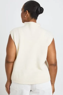 Haut Grande Taille En Maille Douce À Col Montant