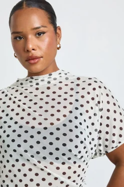 Haut Grande Taille En Mesh À Pois Col Montant Avec Fronces Latérales Et Coupe Asymétrique