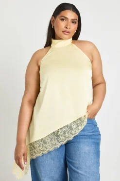 Haut Grande Taille En Satin Col Montant Avec Bordure En Dentelle