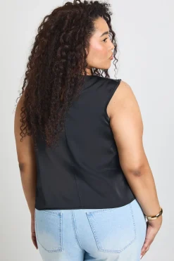 Haut Grande Taille en Satin Martelé à Col Bénitier