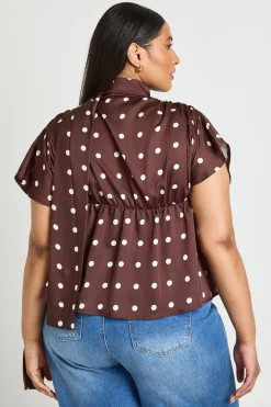 Haut Grande Taille En Satin À Pois Avec Détail Foulard