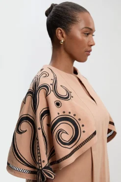 KarenMillen Haut Grande Taille en Sergé Tissé à Manches Cape et Broderies Baroques<Femme Tops D’Automne|Tops