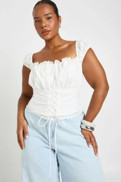 boohoo Haut Grande Taille À Laçage Devant Et Buste Froncé<Femme Satin Et Dentelle|Tops