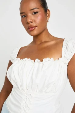 boohoo Haut Grande Taille À Laçage Devant Et Buste Froncé<Femme Satin Et Dentelle|Tops