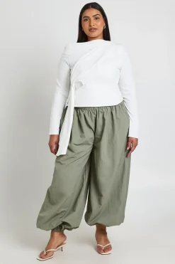Haut Grande Taille À Manches Longues Avec Encolure Asymétrique Et Drapé
