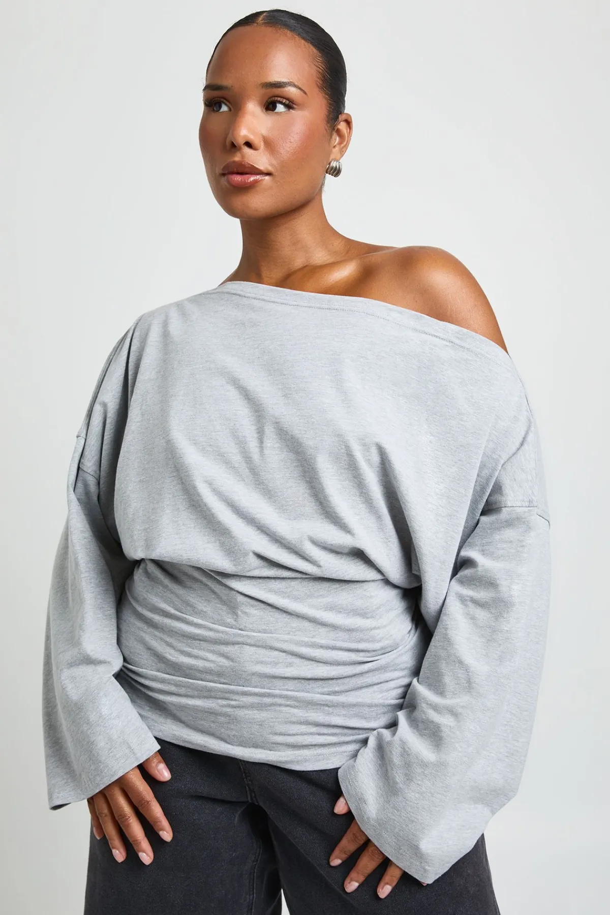 boohoo Haut Grande Taille À Manches Longues Avec Col Asymétrique Et Taille Froncée<Femme Tops