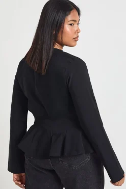 boohoo Haut Grande Taille À Manches Longues Avec Ourlet À Volants<Femme Tops