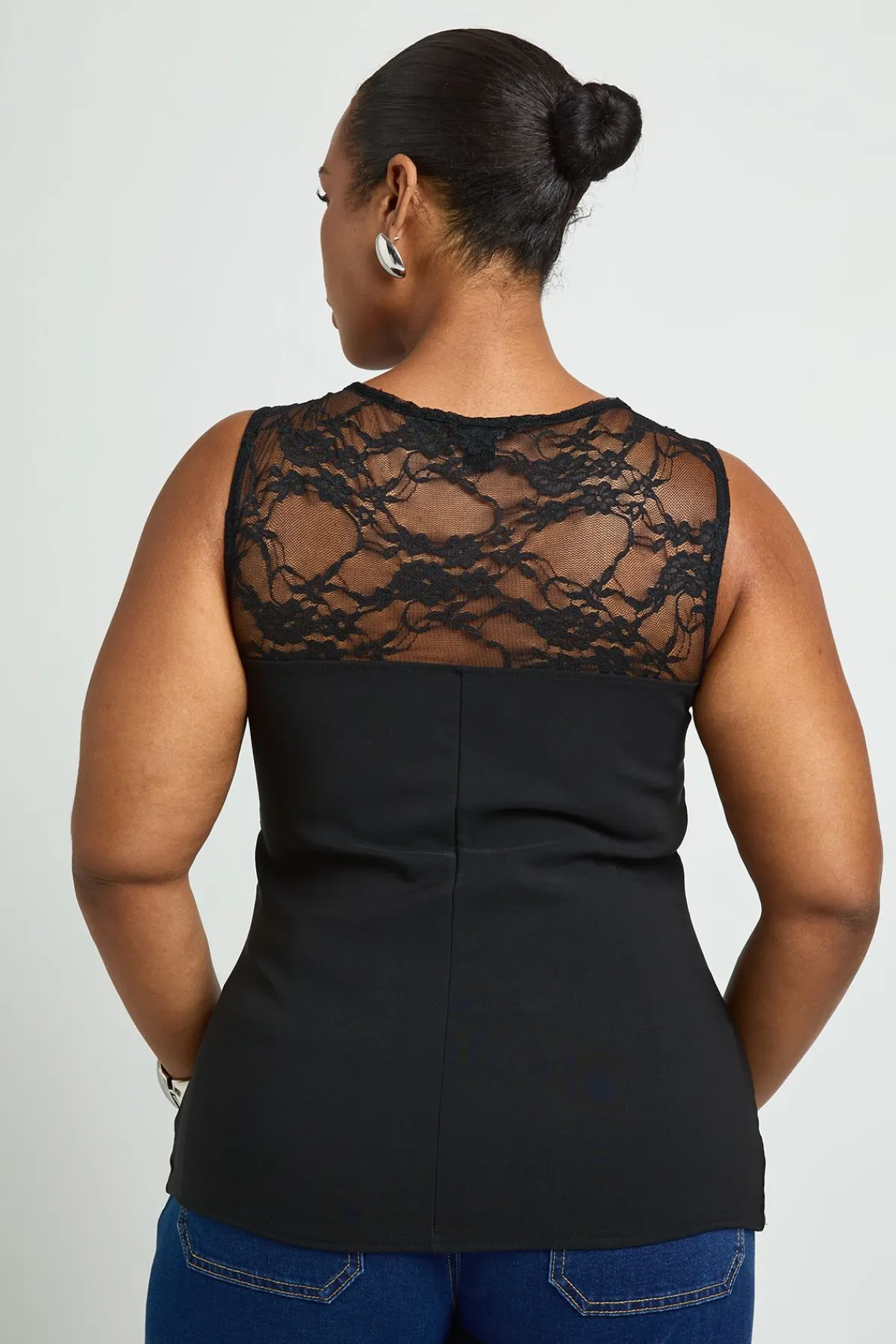 boohoo Haut Grande Taille À Panneau De Dentelle Torsadée<Femme Satin Et Dentelle|Tops