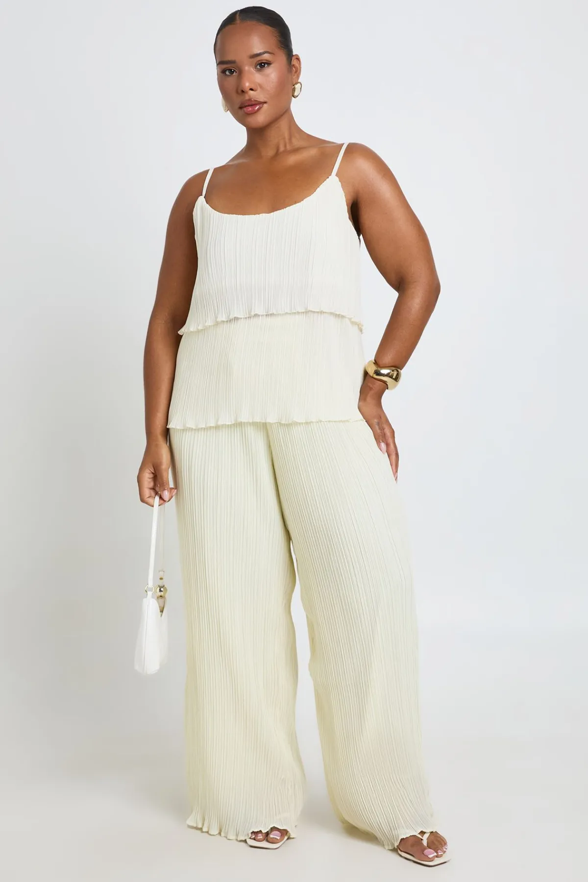 boohoo Haut Grande Taille Plissé À Volants Et Bretelles Fines<Femme Tops