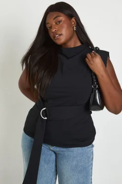 boohoo Haut Grande Taille Sans Manches À Col Montant Avec Détail De Bordure Croisée<Femme Tops