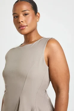 boohoo Haut Grande Taille À Volant Asymétrique Drapé Sur Le Côté<Femme Tops