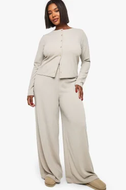 boohoo Haut à manches cardigan côtelé avec boutons et pantalon coordonné<Femme Ensembles