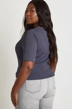 boohoo Haut À Manches Courtes Boutonnée Double Épaisseur Grande Taille<Femme Tops