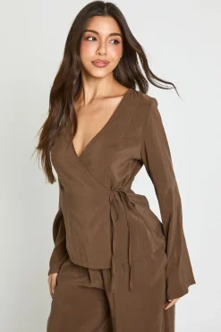 boohoo Haut À Manches Longues Cache-cœur Avec Ceinture À Nouer À La Taille<Femme Tops