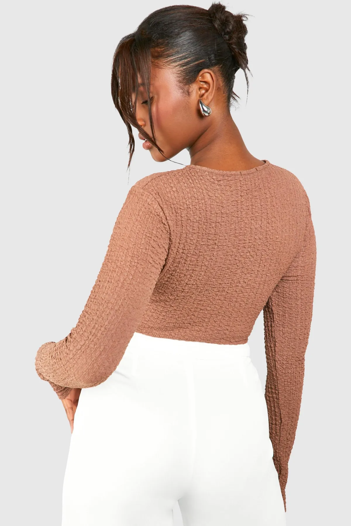boohoo Haut à manches longues découpé avec détail en anneau texturé<Femme Tops