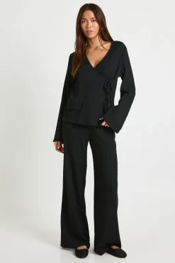 Haut à manches longues à drapé frontal texturé et pantalon assorti