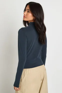 boohoo Haut À Manches Longues En Cupro Avec Détail Découpe Goutte Et Bouton<Femme Tops