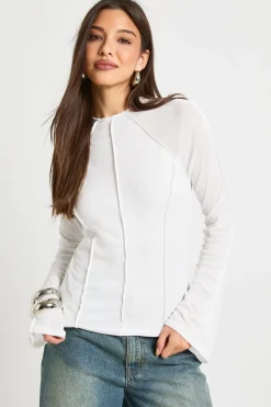 Haut à manches longues en mesh texturé à double couche, détail de couture apparente