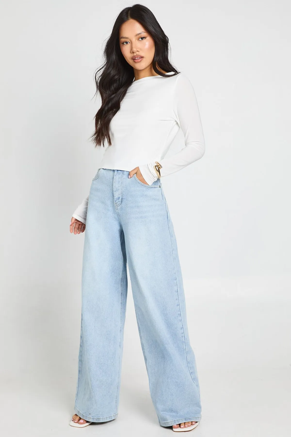 boohoo Haut À Manches Longues En Tissu Fluide Double Couche Petite<Femme Tops