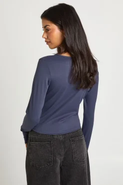boohoo Haut à Manches Longues Sculpté Pêché avec Boutons-Pression Traversants<Femme Looks Preppy|Tops