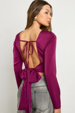 Haut à nouer dans le dos en satin texturé
