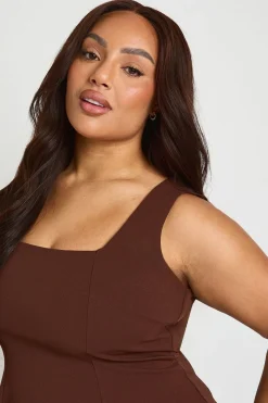 Haut Peplum Grande Taille à Encolure Carrée