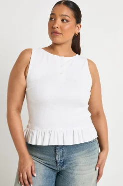 boohoo Haut Plus à boutons sur le devant et ourlet à volants<Femme Tops