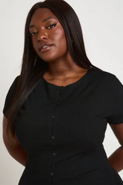boohoo Haut Péplum Côtelé Grande Taille À Boutonnage<Femme Tops