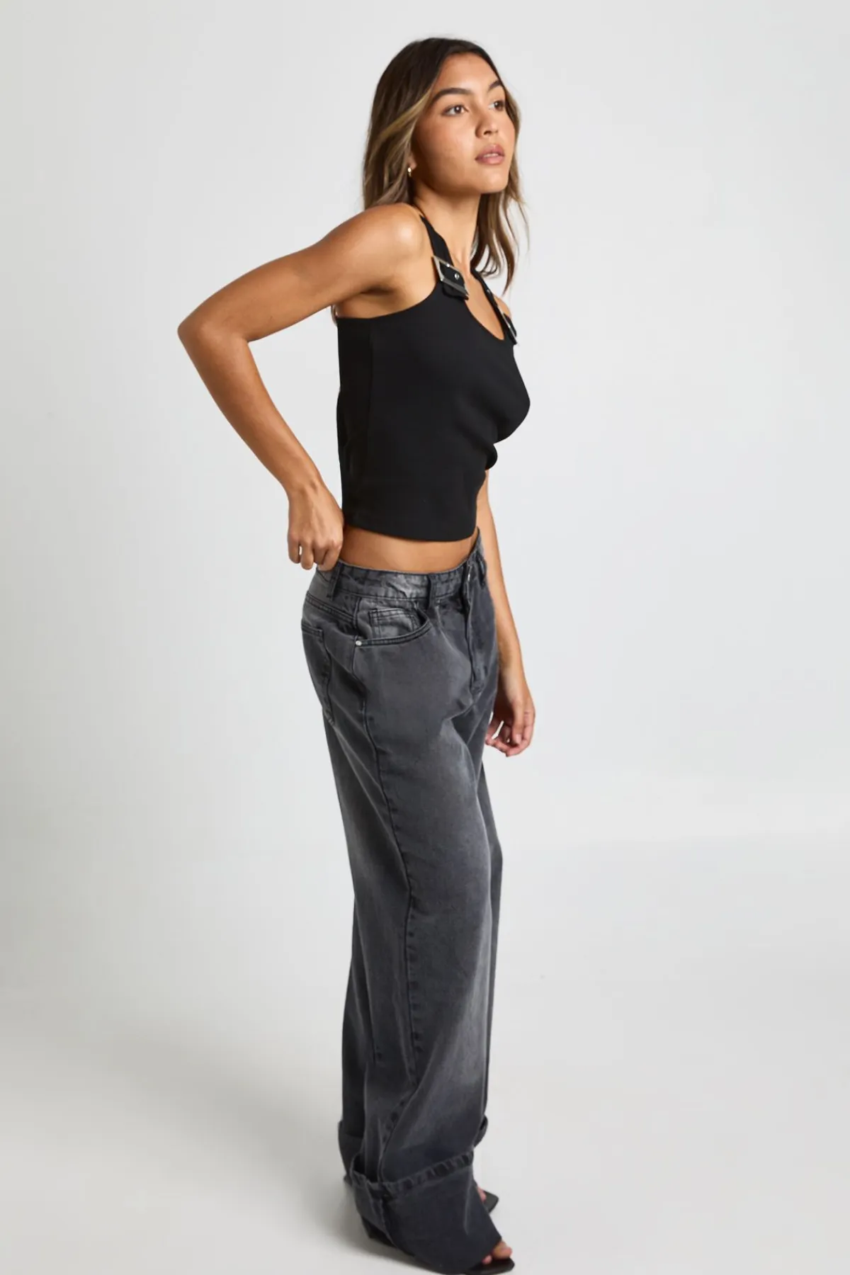 boohoo Haut sans manches côtelé à garniture de boucle<Femme Tops