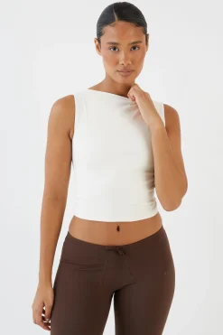 Haut Sans Manches À Encolure Bateau DSGN Studio Sculpt