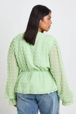 boohoo Haut Smocké Ample À Volants En Mousseline Dobby<Femme Tops