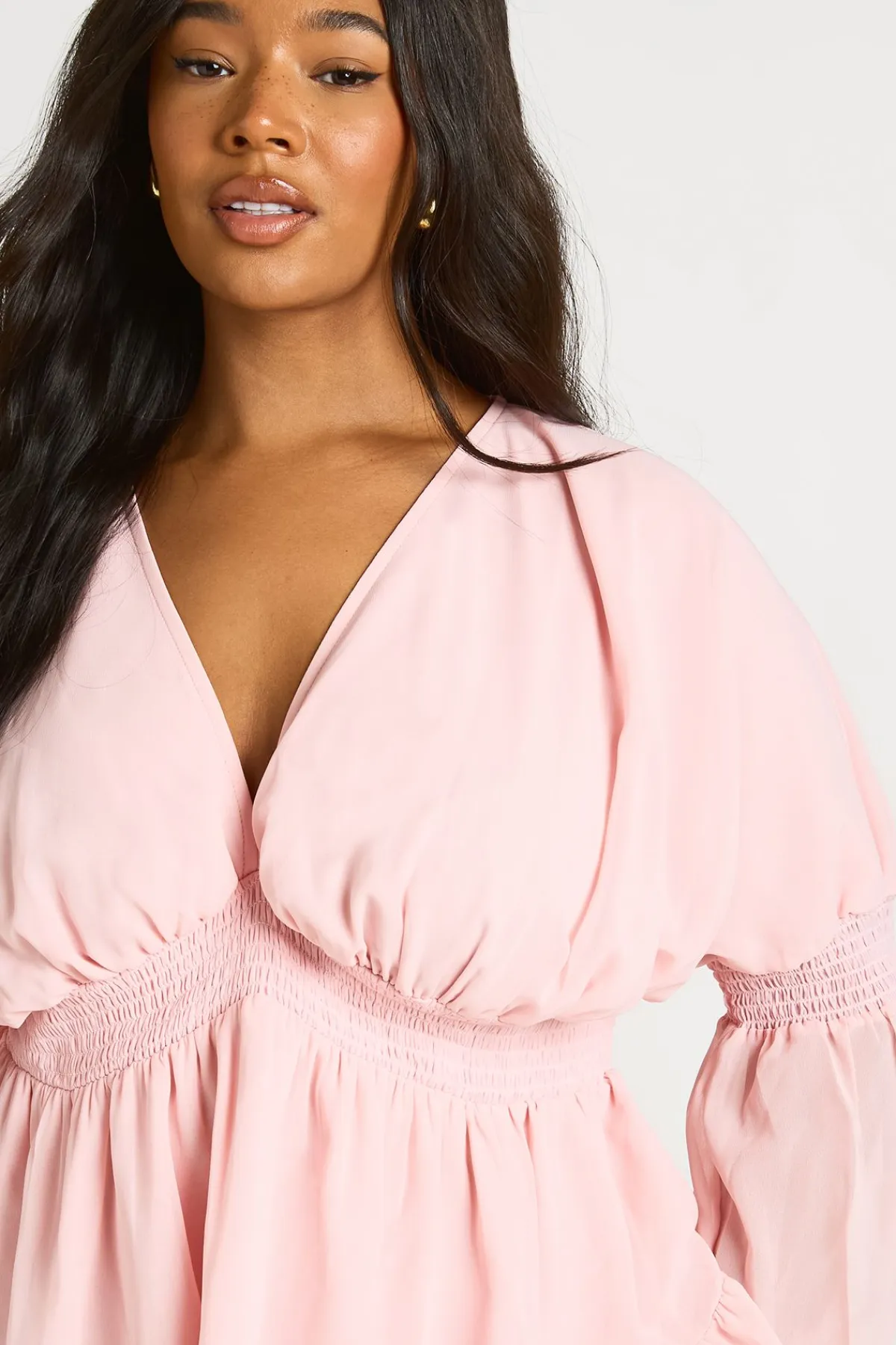 boohoo Haut Smock Grande Taille À Encolure En V Et Manches Bouffantes Volumineuses<Femme Tops