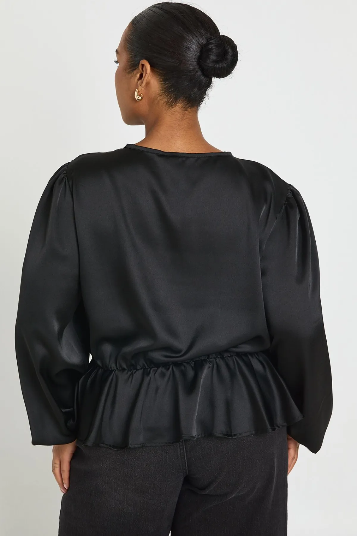 boohoo Haut Smocké Grande Taille À Manches Bouffantes Et Encolure Nouée<Femme Tops