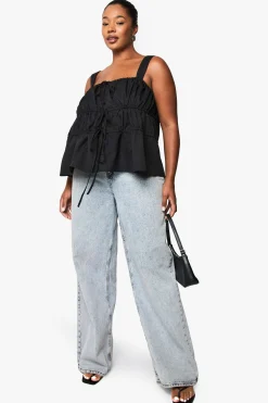 boohoo Haut smock à nouer sur le devant avec larges bretelles<Femme Tops