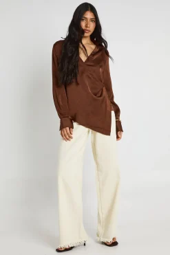 boohoo Haut Tall À Manches Longues Avec Devant Cache-cœur<Femme Tops