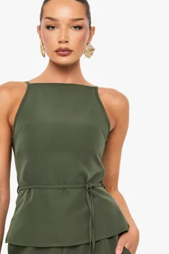 boohoo Haut tissé à bretelles, col haut, noué à la taille<Femme Tops