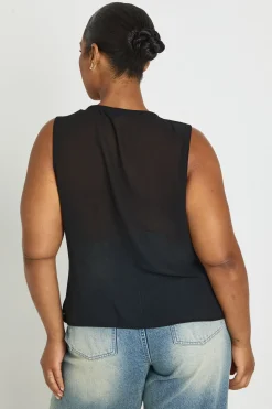 Haut Vaporeux Grande Taille À Décolleté Plongeant Et Buste En Satin