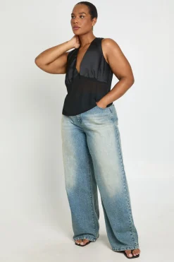 Haut Vaporeux Grande Taille À Décolleté Plongeant Et Buste En Satin