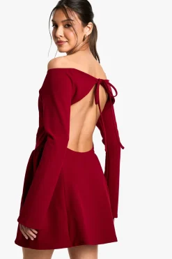 boohoo High Bardot Robe Skater dos noué<Femme Robes Patineuses|Robes À Manches Longues