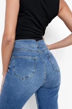 boohoo High Rise Butt Shaping Skinny Jeans → Jean skinny à taille haute sculptant les fesses<Femme Denim|Jeans